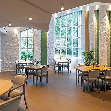 Gaestehaus Sonnenhof מלון קאסל