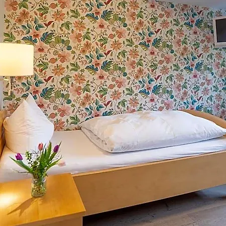 מלון Gaestehaus Sonnenhof *